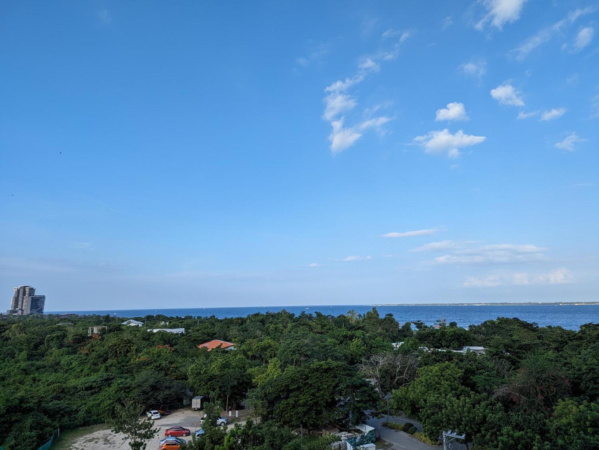 Dominiks Comfort And Silent Studio Tambuli Balcony Pool Mactan Ocean View High Floor Lejlighed Lapu-Lapu City Eksteriør billede